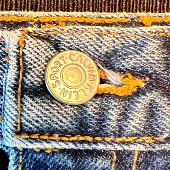 VINTAGE~  (8) Calvin Klein ,Stone Wash Denim, Pencil Skirt, made in USA - Picture 6 of 9